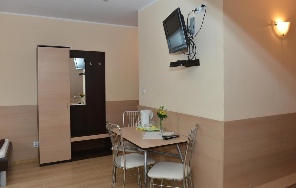 Bed and Breakfast Arkadia Radziejow Екстер'єр фото