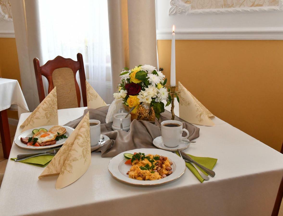 Bed and Breakfast Arkadia Radziejow Екстер'єр фото